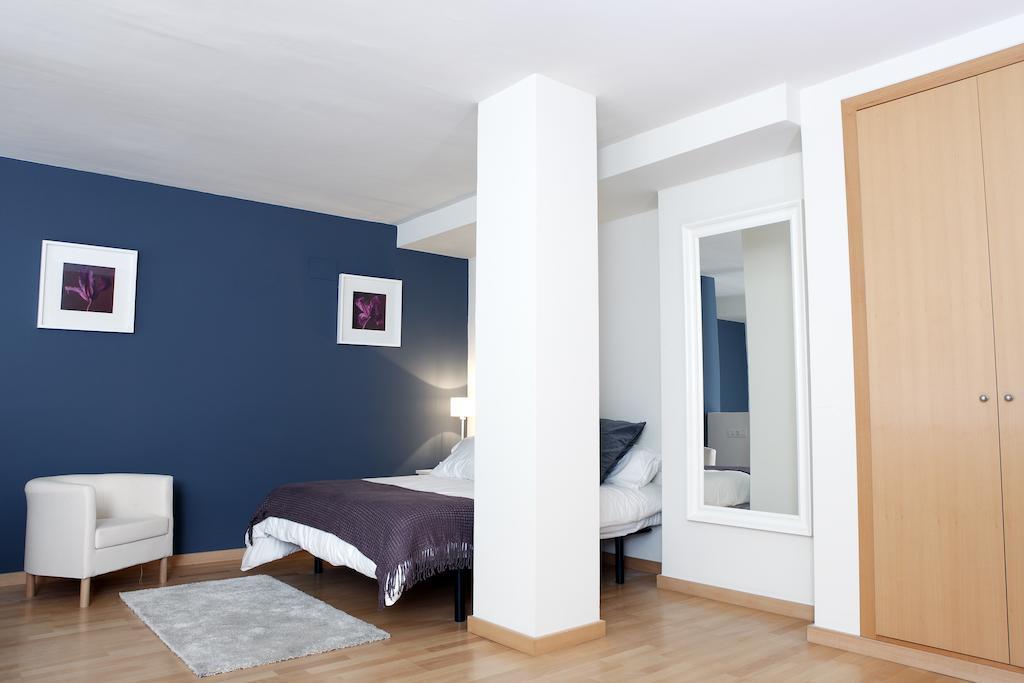 Apartamento Fira Duplex L'Hospitalet de Llobregat Habitación foto